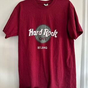 Vintage 90’s Hard Rock Cafe Sz: XL Beijing China Maroon Logo Tee.